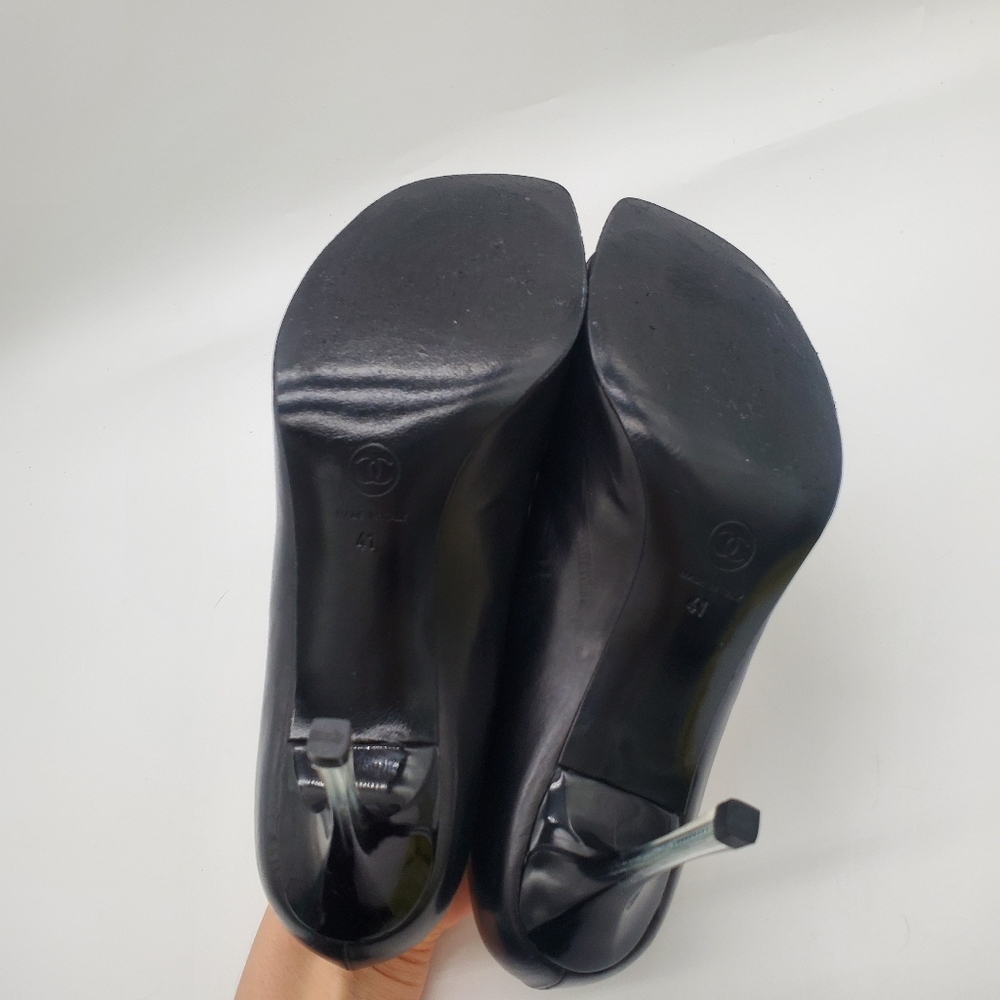 CHANEL Vintage 2000 Black Leather Pump Heels 41 - Picture 12 of 16